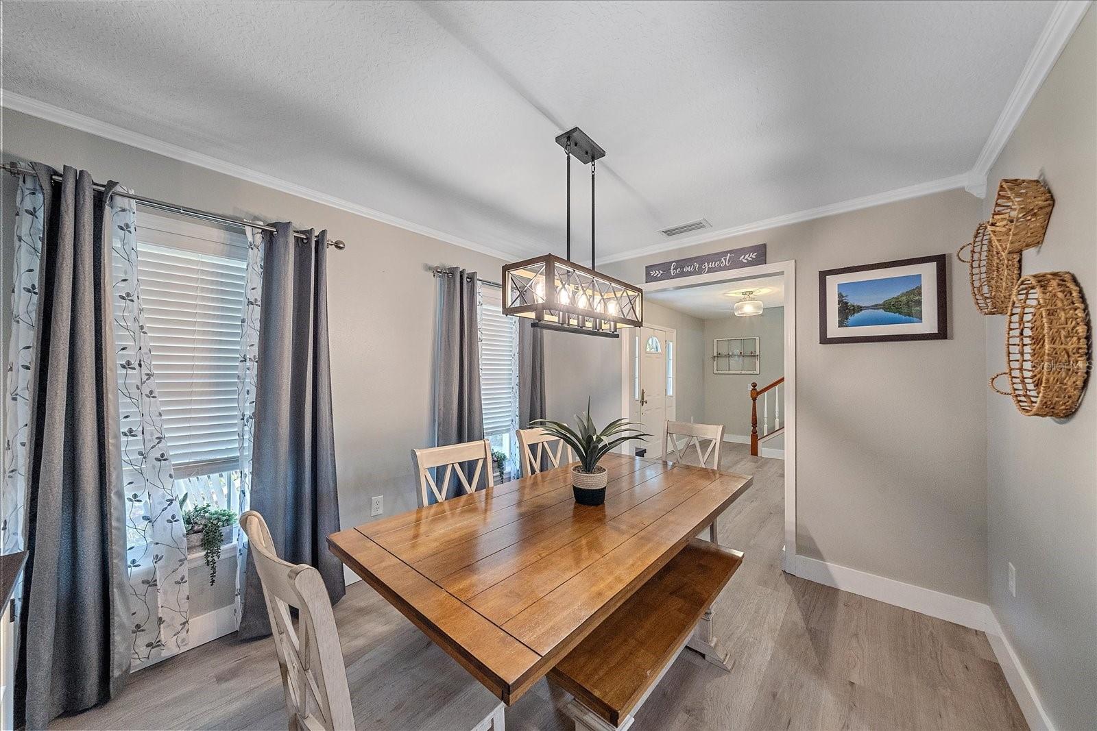 Image 7 of 52 For 13503 5th Avenue Ne