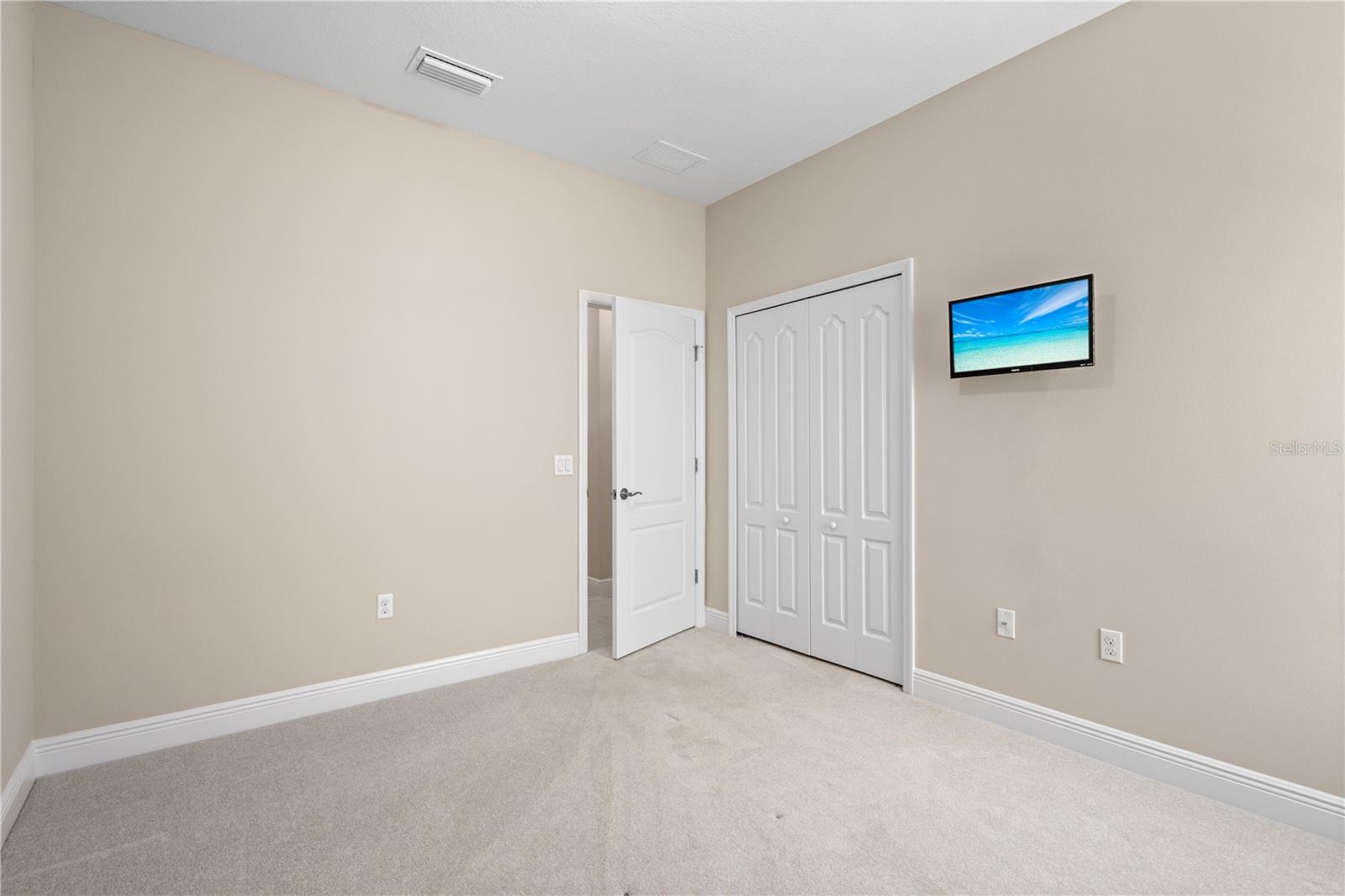 Image 23 of 39 For 3835 Autumn Fern Terrace