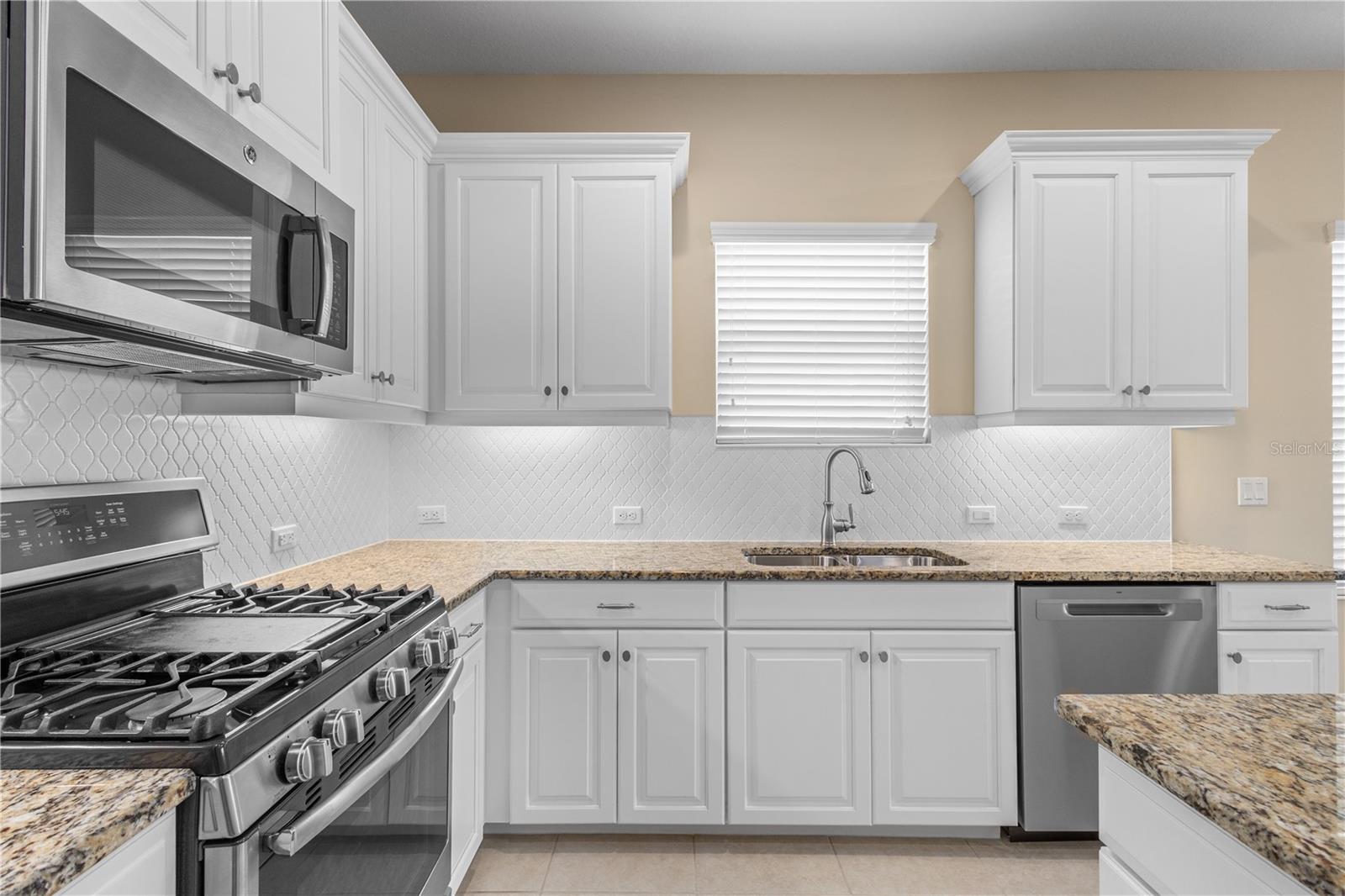 Image 8 of 39 For 3835 Autumn Fern Terrace