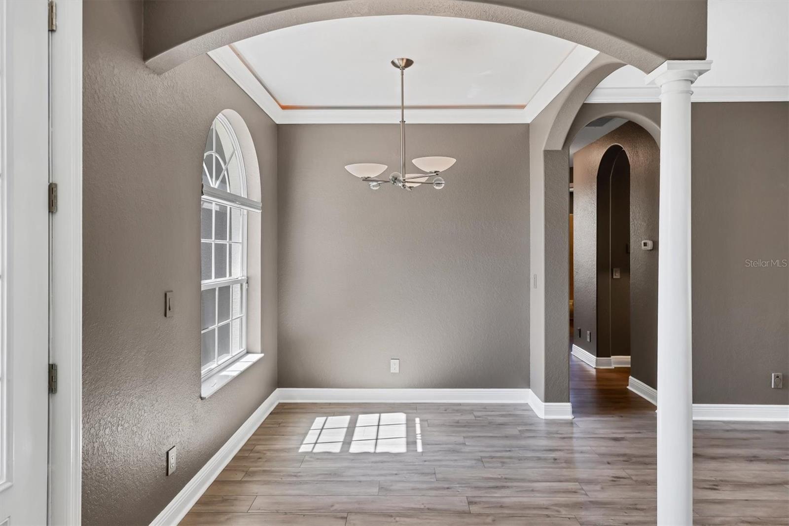 Image 14 of 33 For 1138 Hoover Street