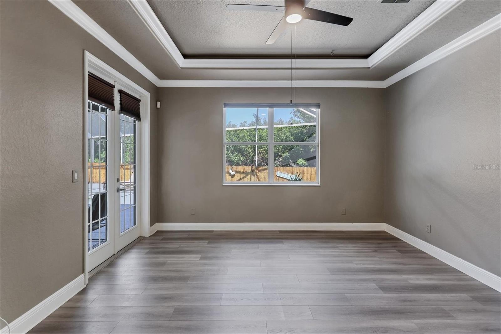 Image 15 of 33 For 1138 Hoover Street