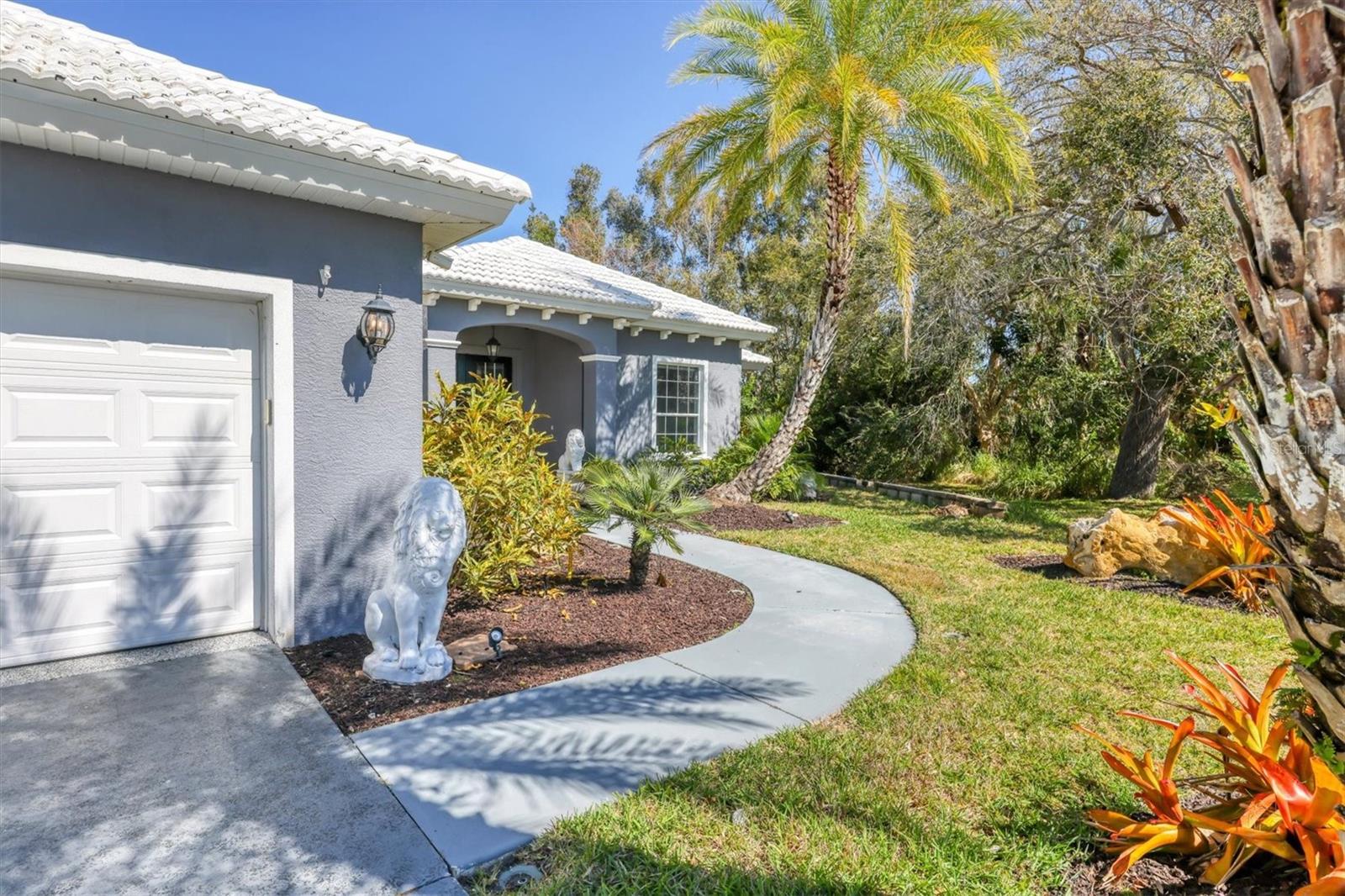 Image 2 of 33 For 1138 Hoover Street