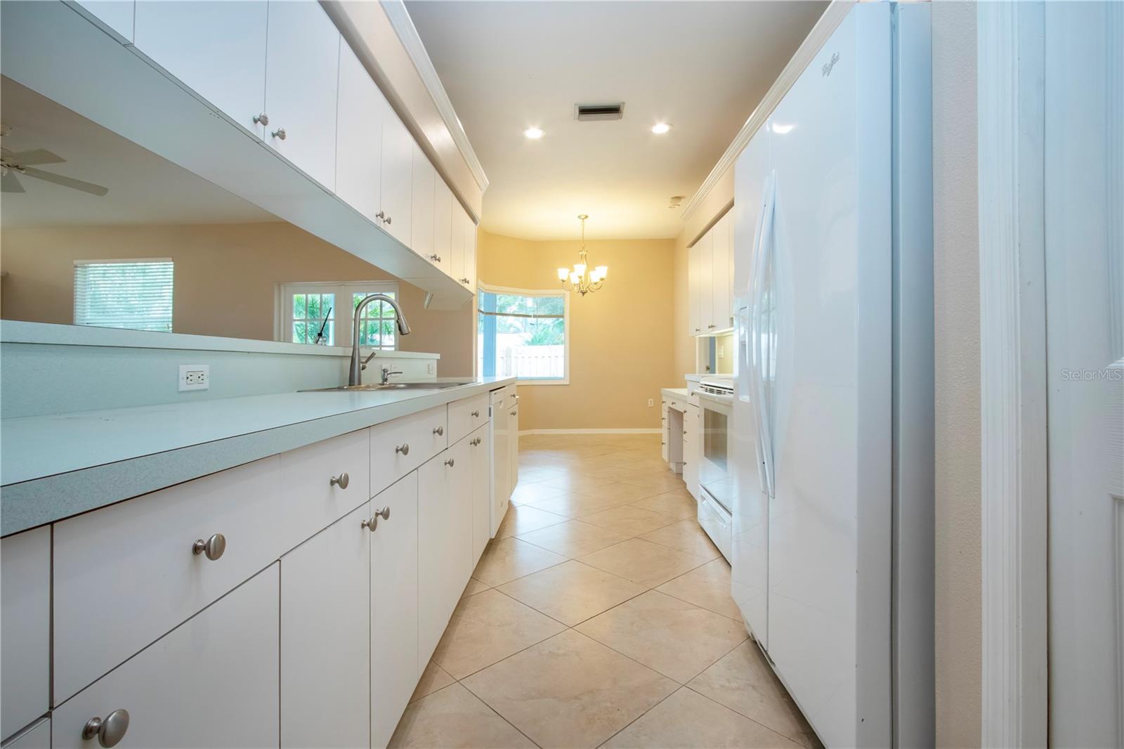 Image 20 of 49 For 2117 Huntington Avenue