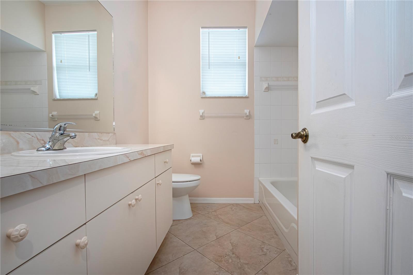 Image 35 of 49 For 2117 Huntington Avenue