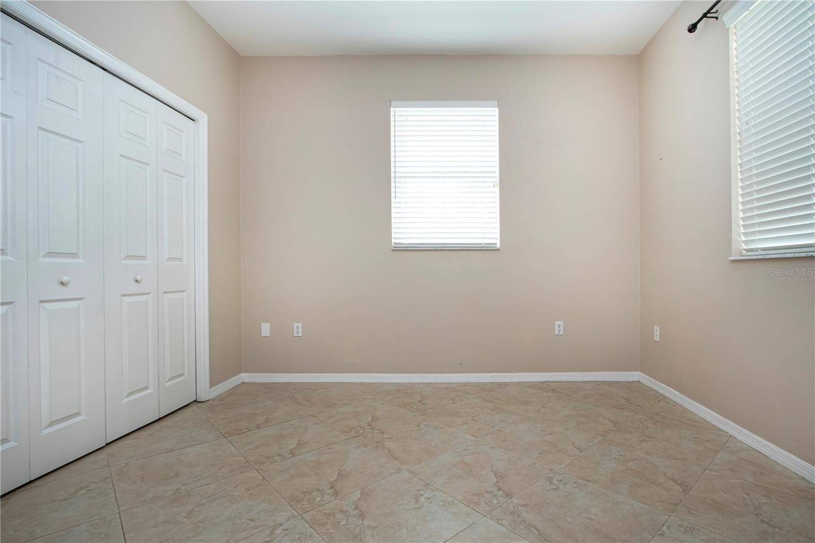 Image 37 of 49 For 2117 Huntington Avenue