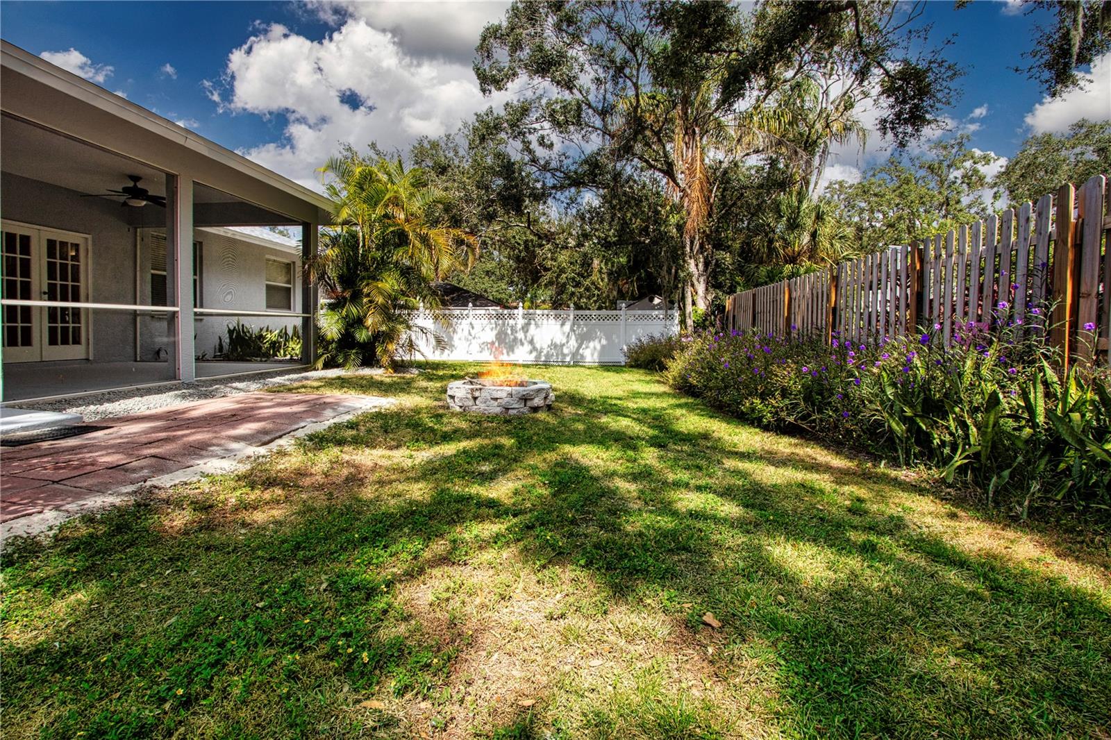 Image 46 of 49 For 2117 Huntington Avenue