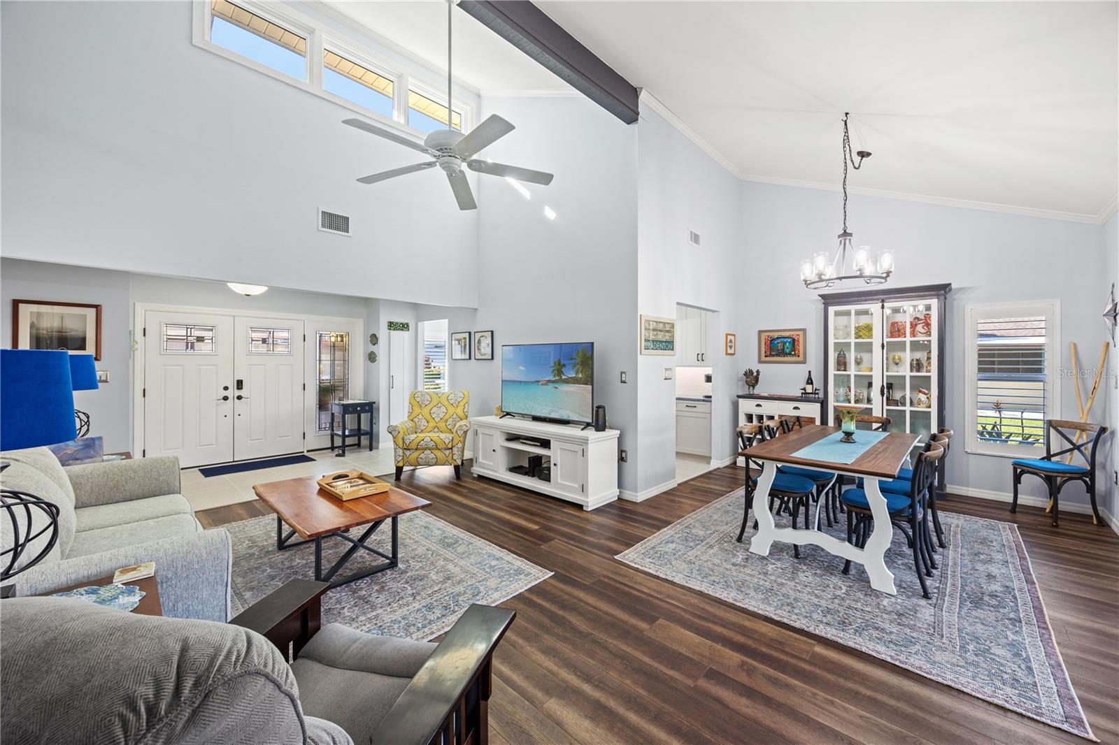 Image 10 of 31 For 4519 La Jolla Drive