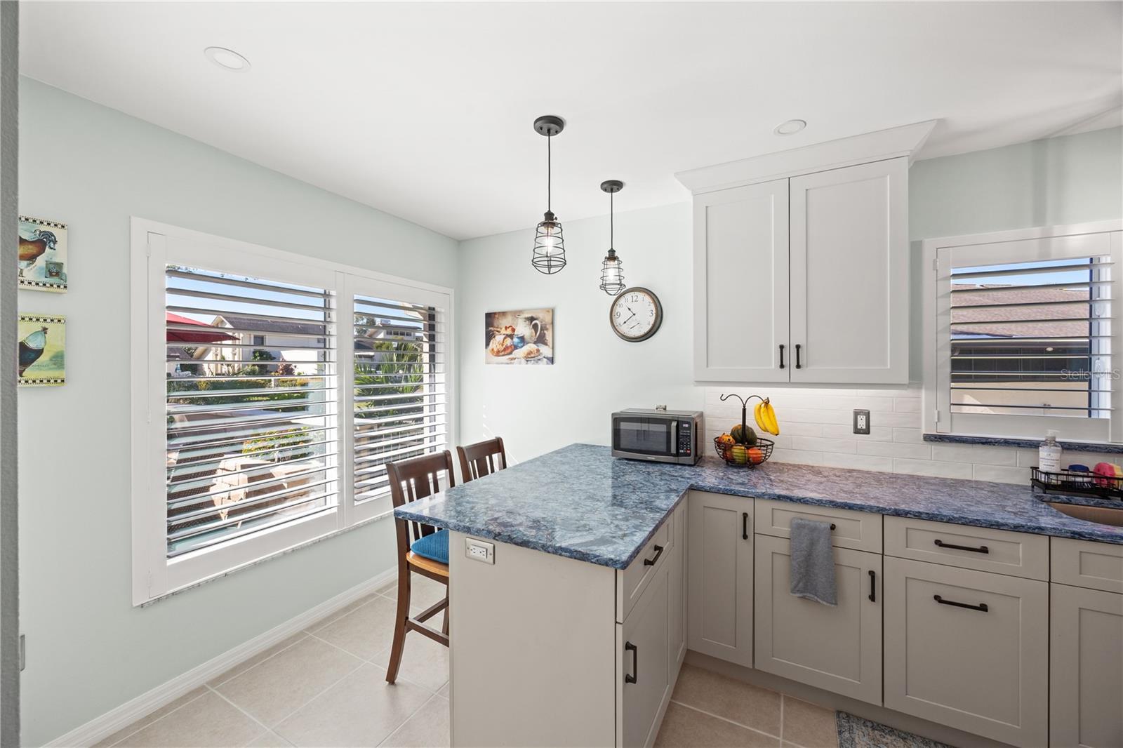 Image 14 of 31 For 4519 La Jolla Drive