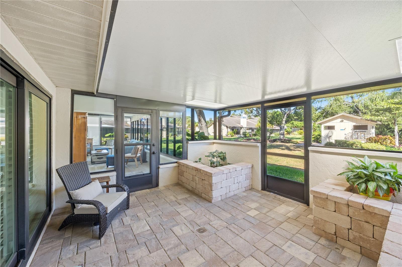 Image 18 of 31 For 4519 La Jolla Drive