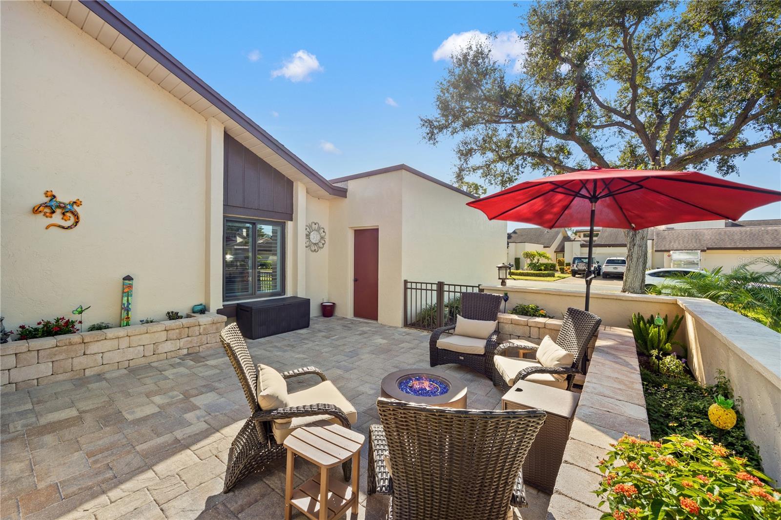 Image 6 of 31 For 4519 La Jolla Drive