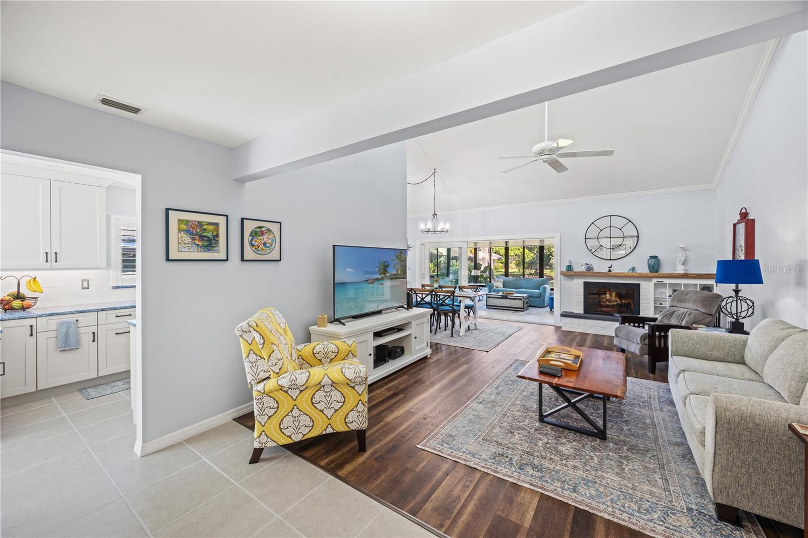 Image 8 of 31 For 4519 La Jolla Drive