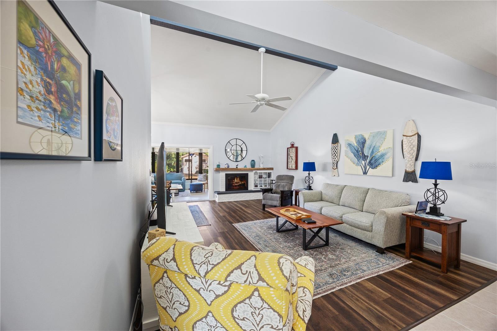 Image 9 of 31 For 4519 La Jolla Drive