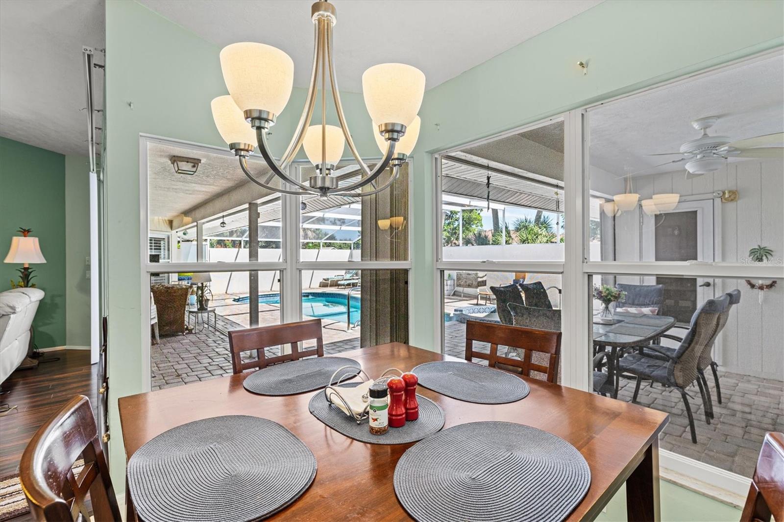 Image 27 of 66 For 1426 Brenner Park Drive