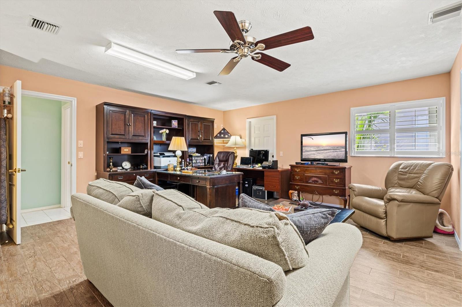 Image 43 of 66 For 1426 Brenner Park Drive