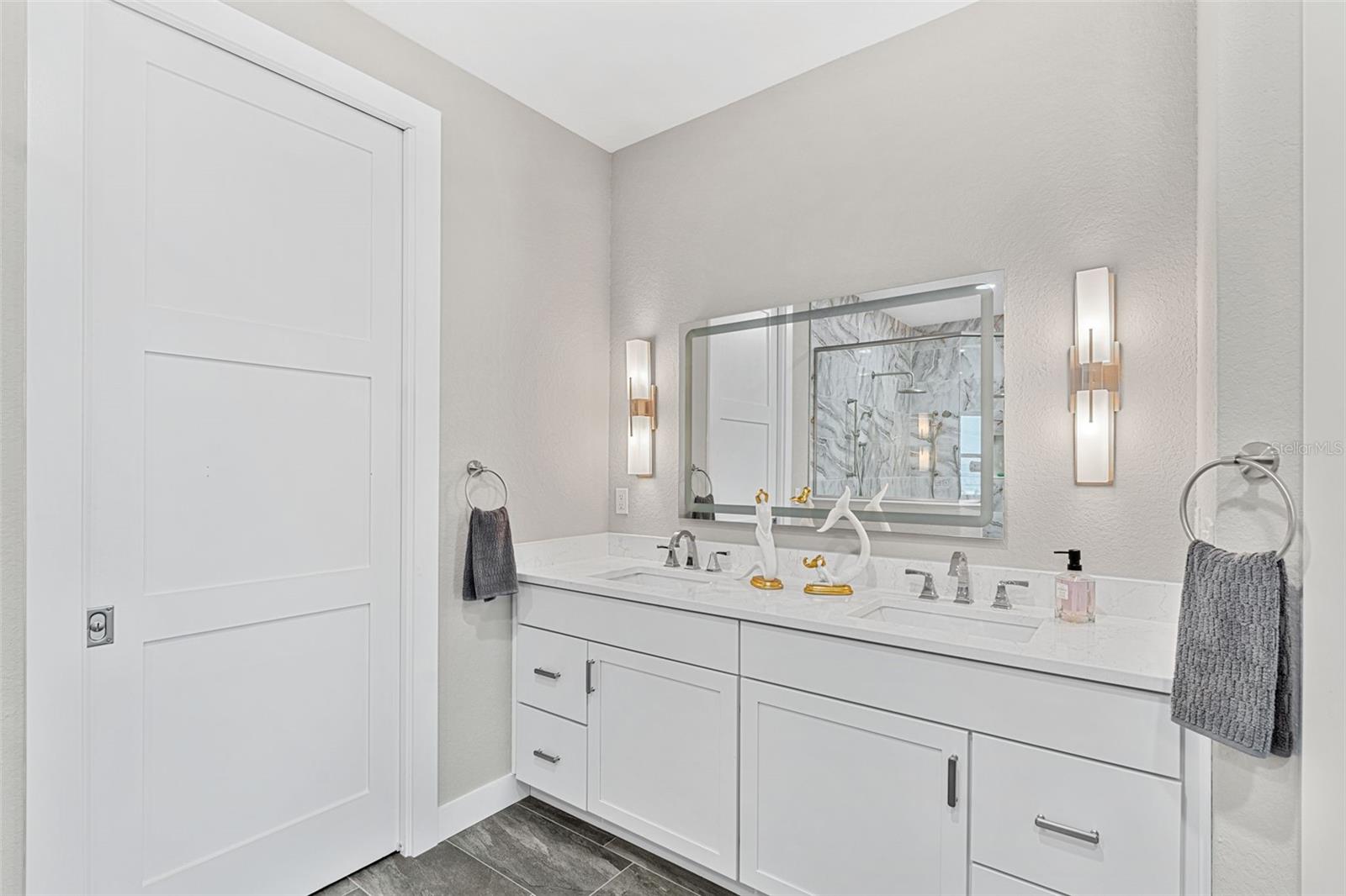 Image 14 of 43 For 1752 Central Avenue