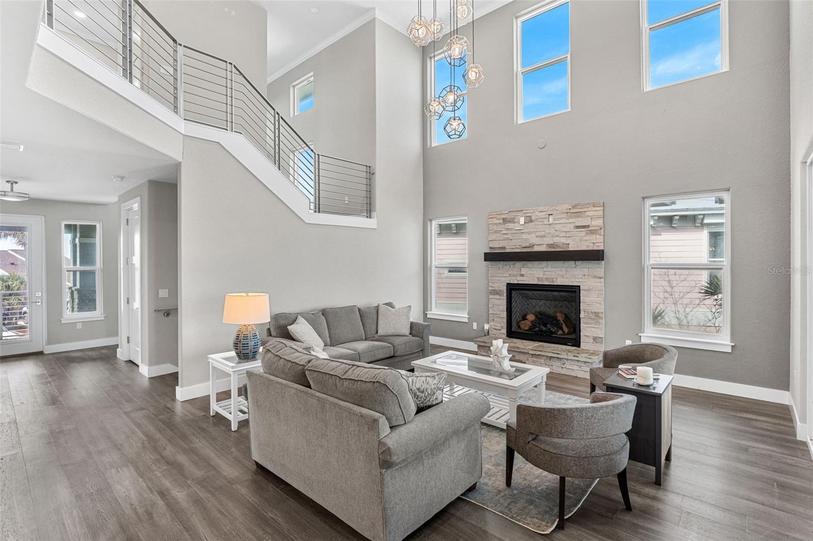 Image 4 of 43 For 1752 Central Avenue