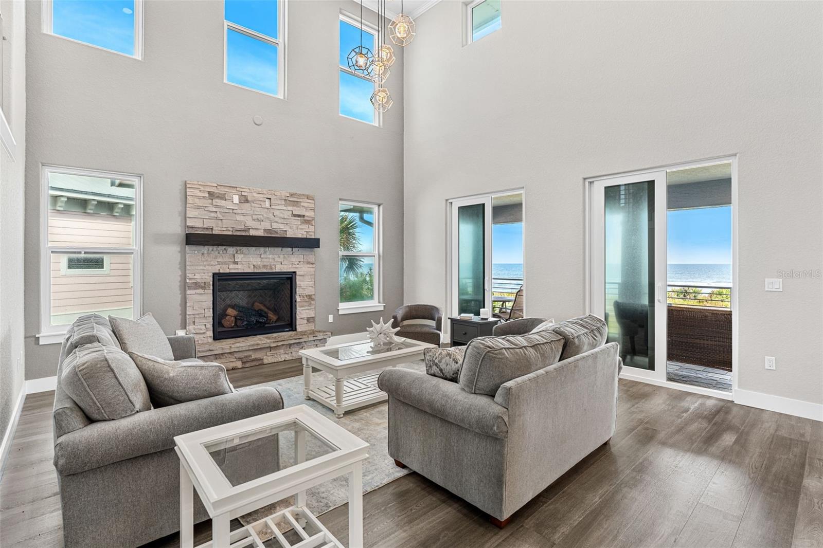 Image 5 of 43 For 1752 Central Avenue