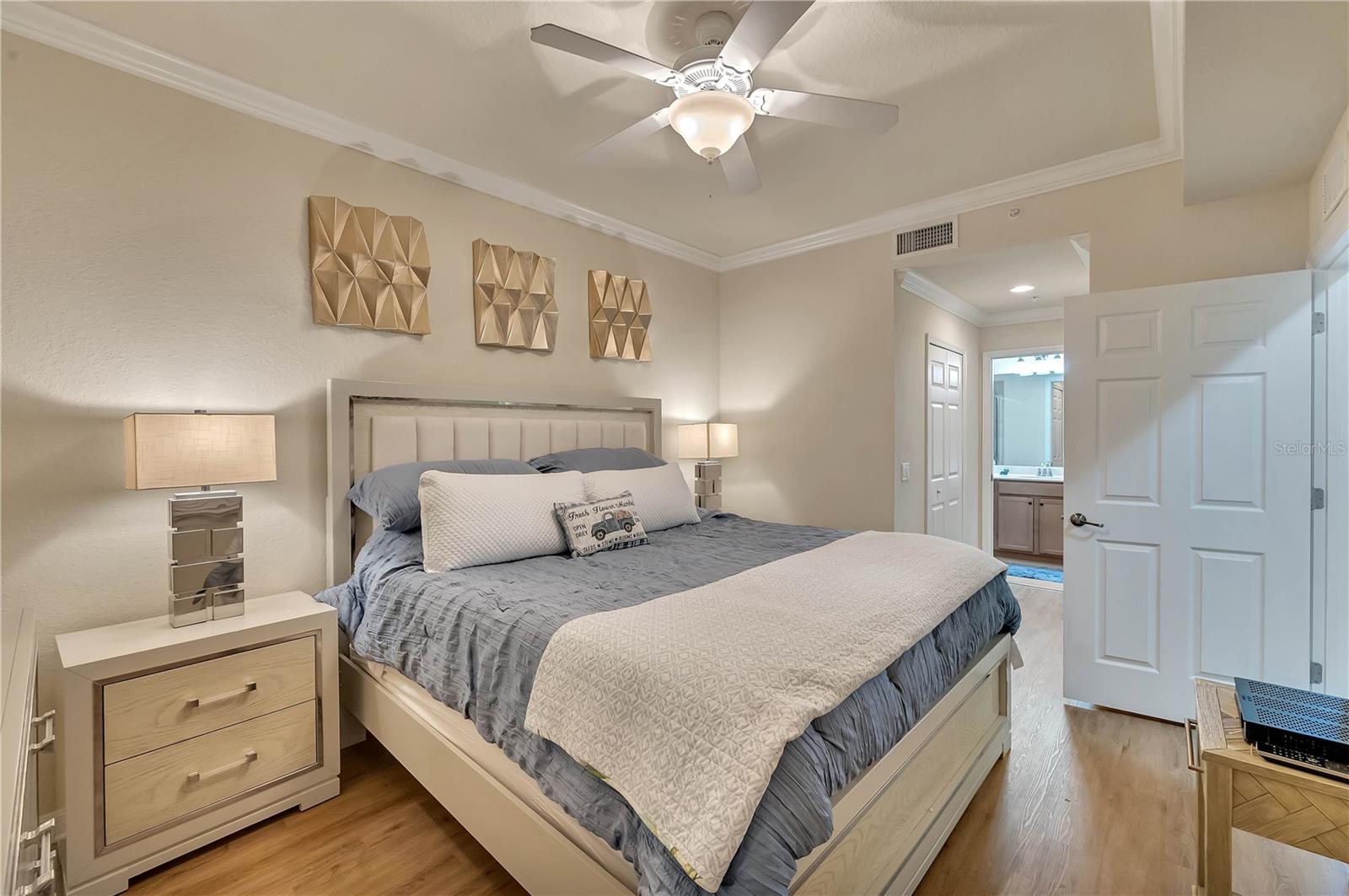 Image 18 of 63 For 7019 River Hammock Drive 202