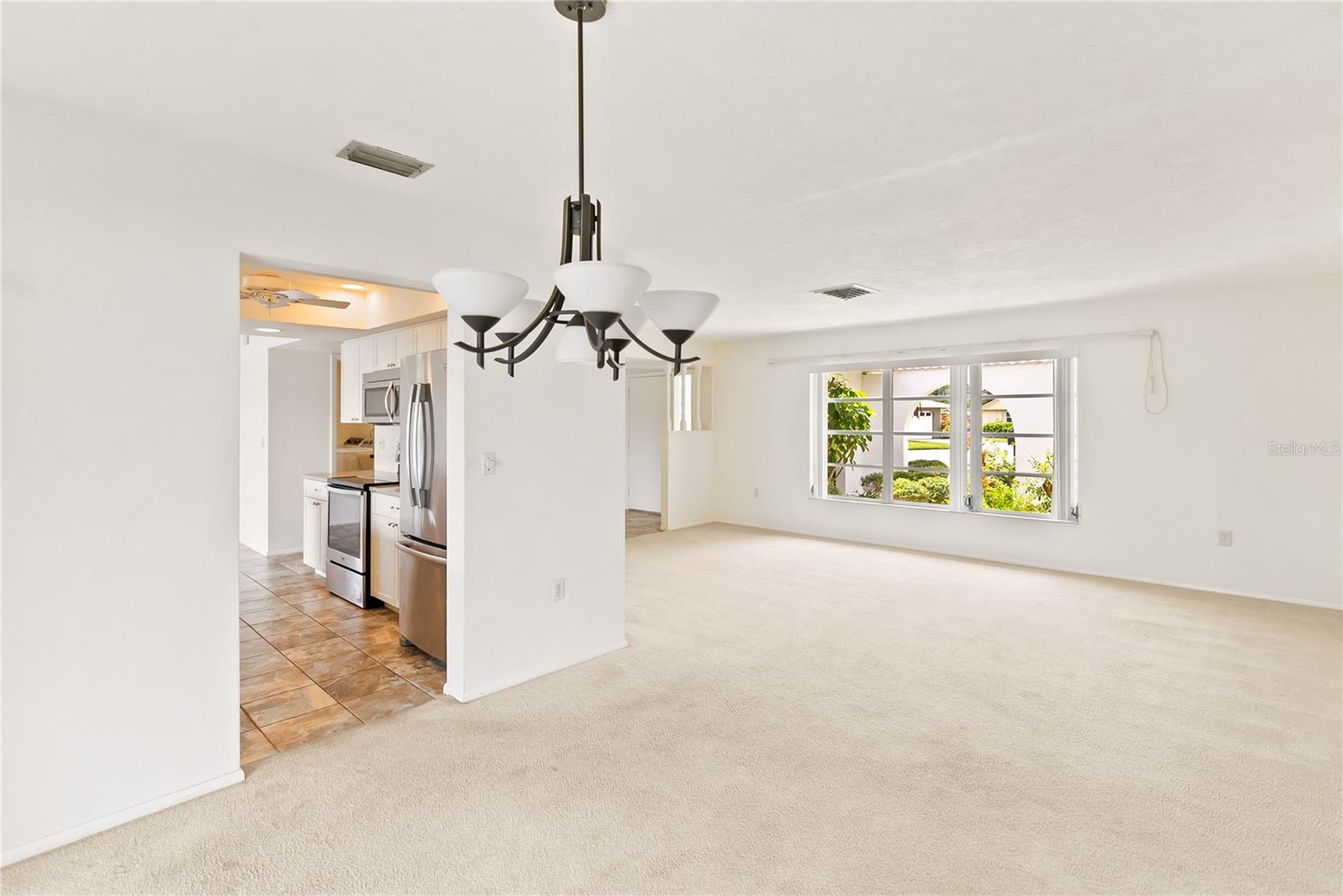 Image 27 of 52 For 1608 Lilliput Court