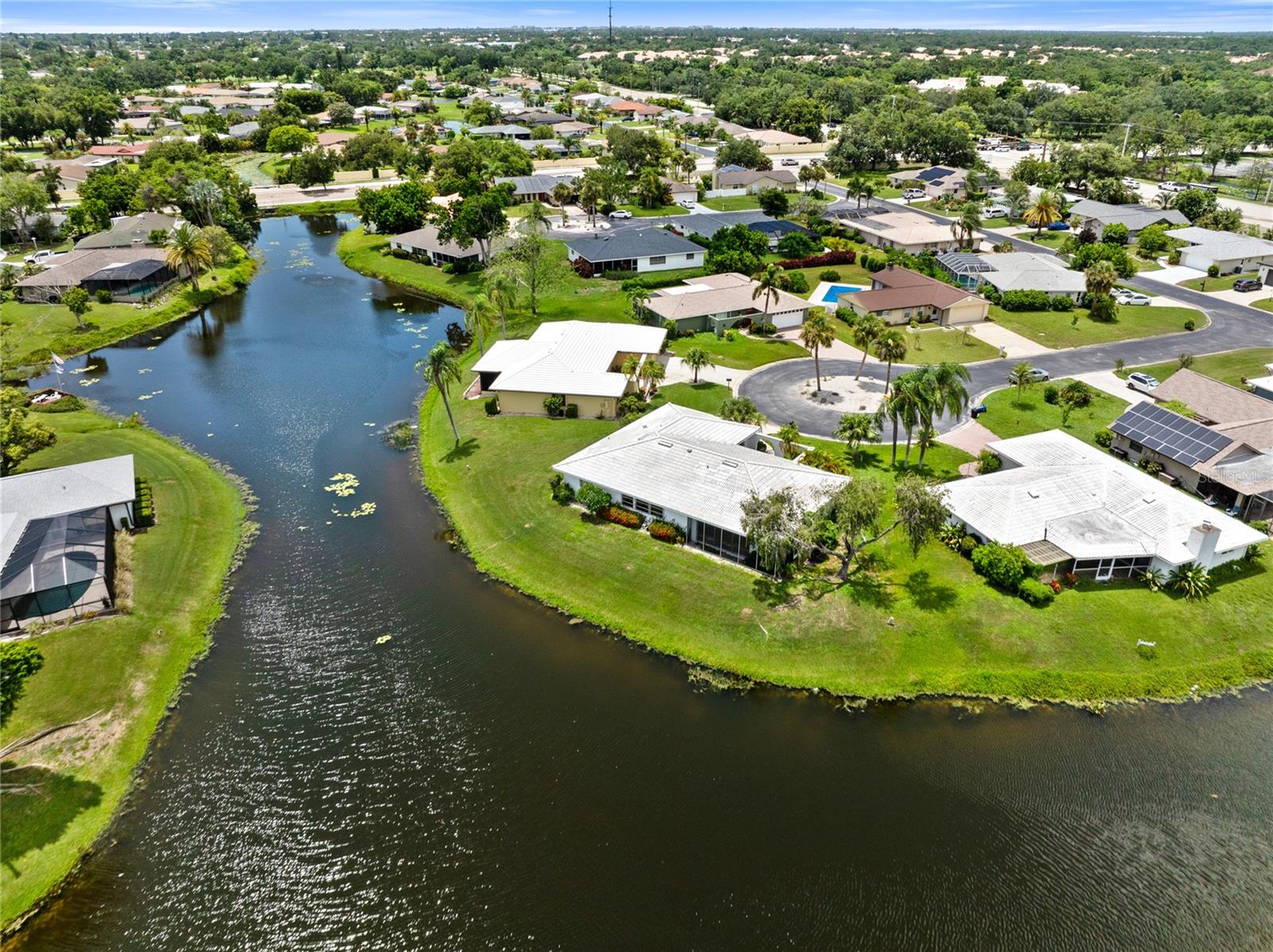 Image 44 of 52 For 1608 Lilliput Court