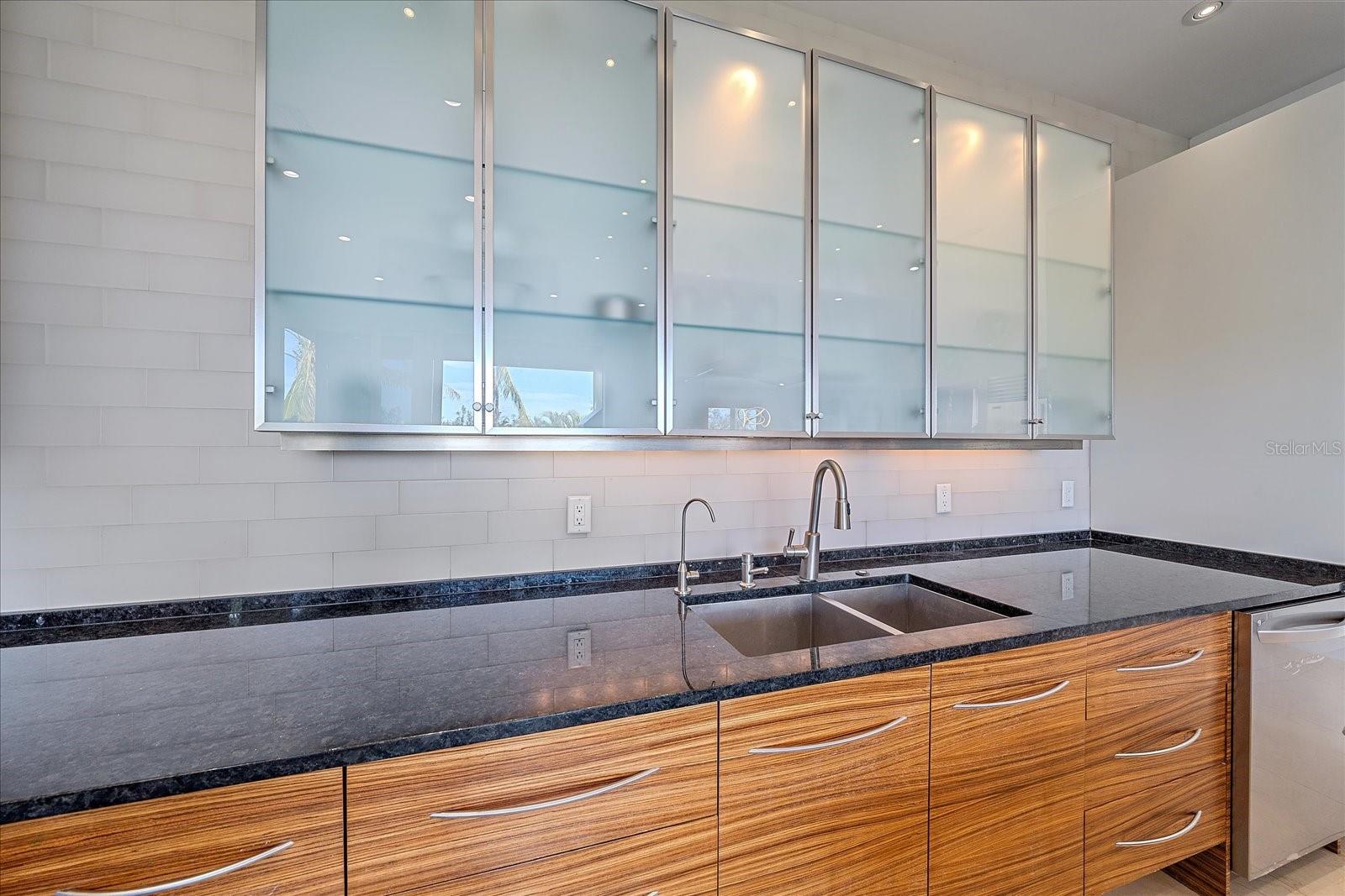 Image 41 of 81 For 4136 Roberts Point Circle