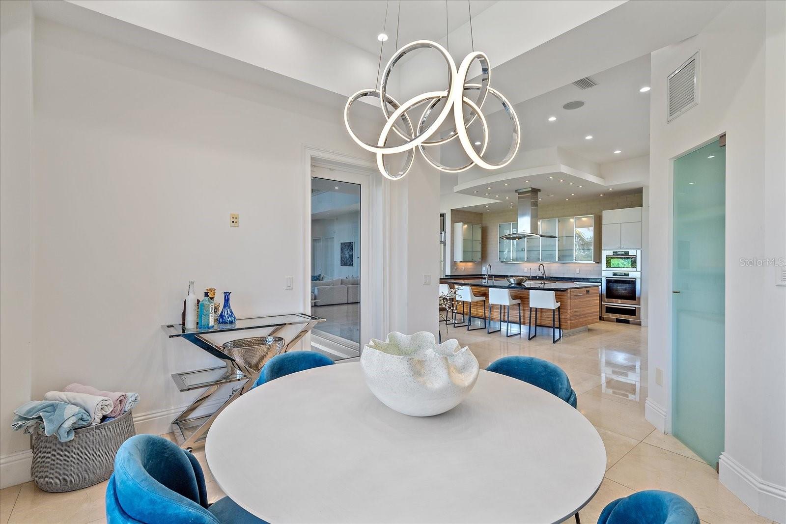 Image 46 of 81 For 4136 Roberts Point Circle