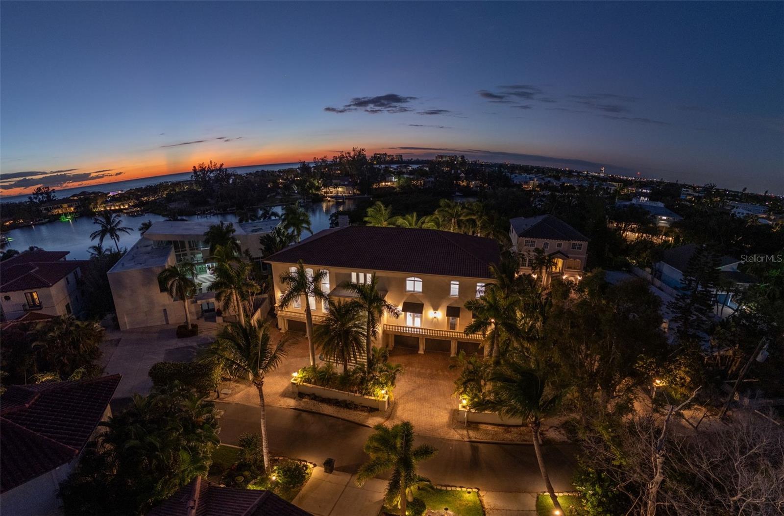 Image 6 of 81 For 4136 Roberts Point Circle