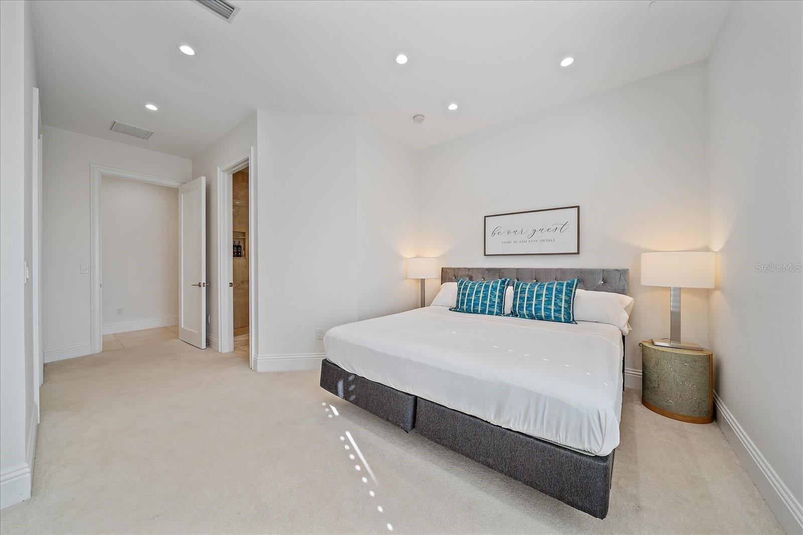 Image 76 of 81 For 4136 Roberts Point Circle