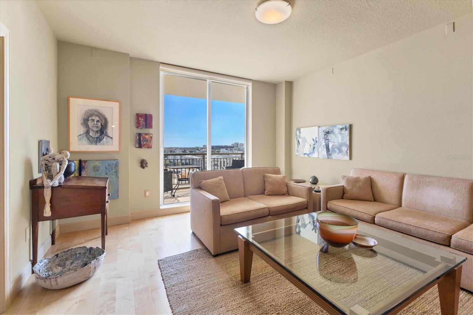 Image 15 of 57 For 800 Tamiami Trail 808