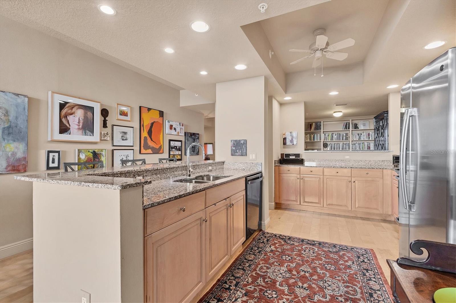 Image 21 of 57 For 800 Tamiami Trail 808