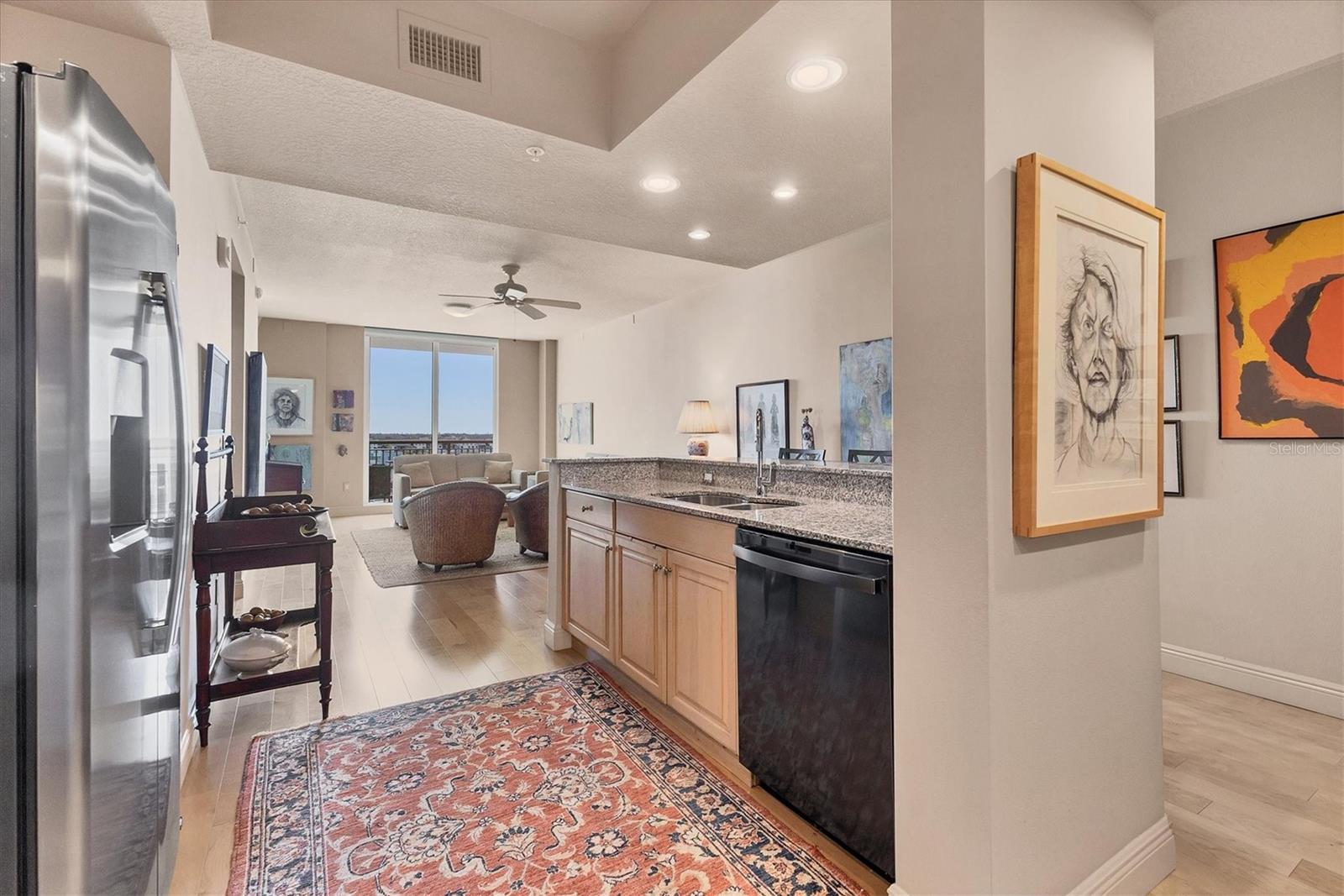 Image 23 of 57 For 800 Tamiami Trail 808