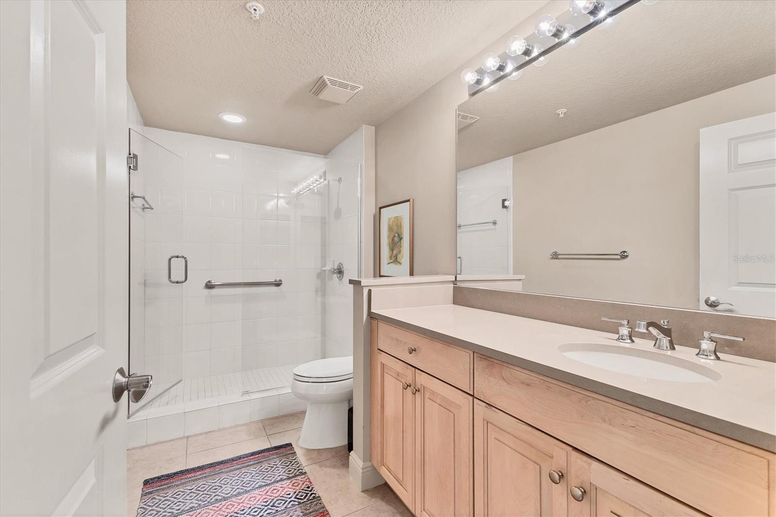 Image 28 of 57 For 800 Tamiami Trail 808