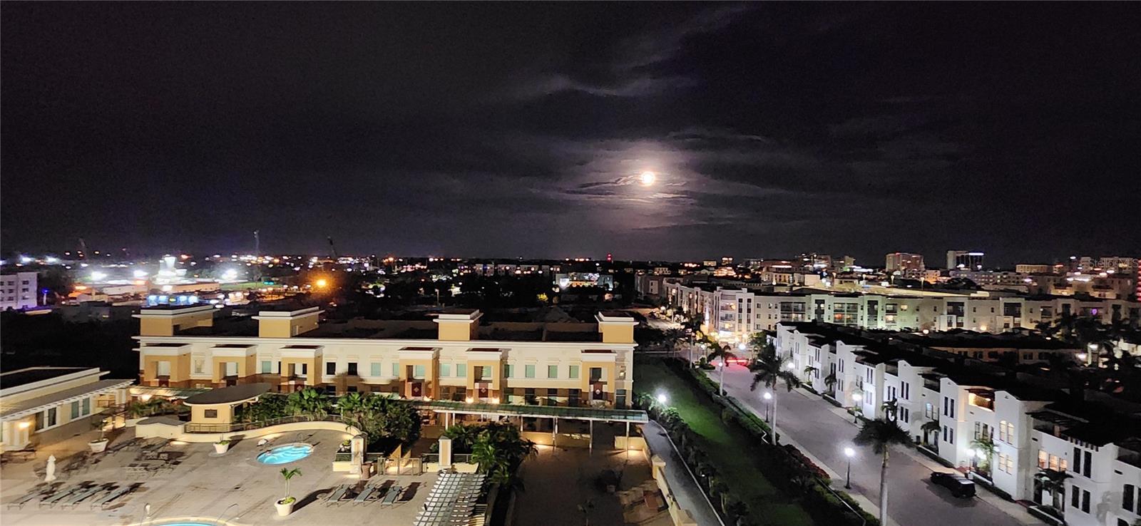 Image 33 of 57 For 800 Tamiami Trail 808