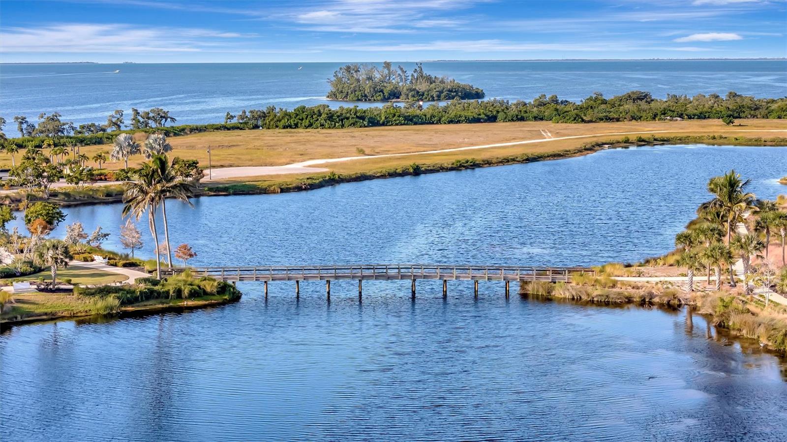 Image 11 of 95 For 246 Sapphire Lake Drive 201