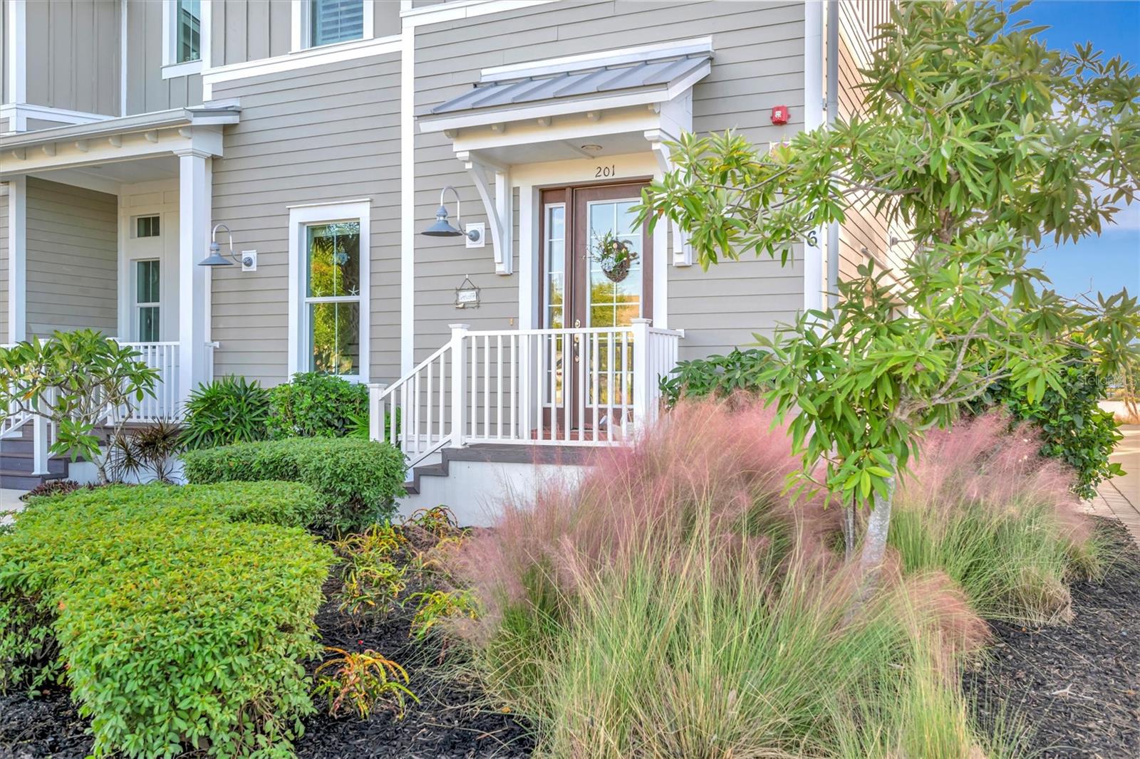 Image 13 of 95 For 246 Sapphire Lake Drive 201