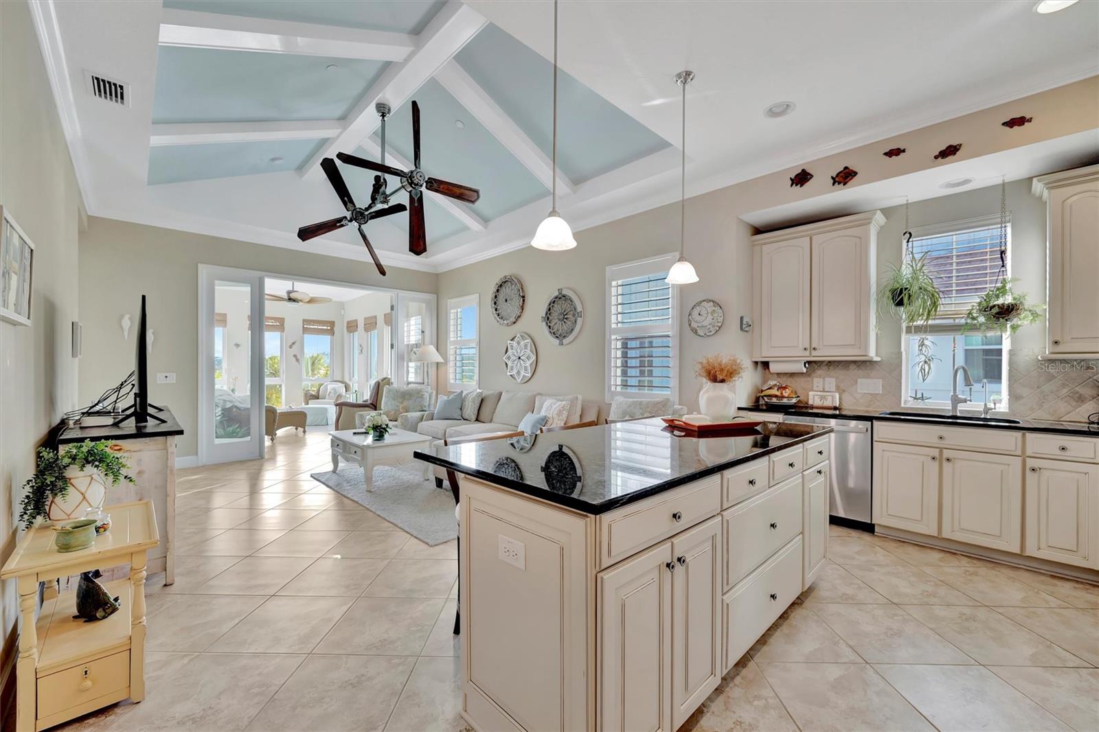 Image 29 of 95 For 246 Sapphire Lake Drive 201