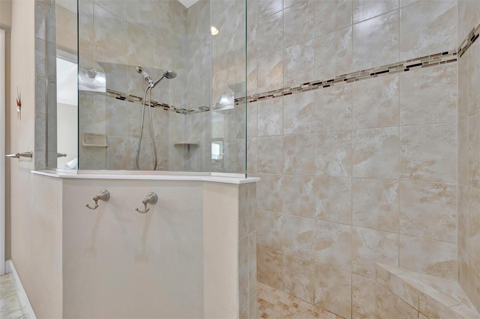 Image 46 of 95 For 246 Sapphire Lake Drive 201