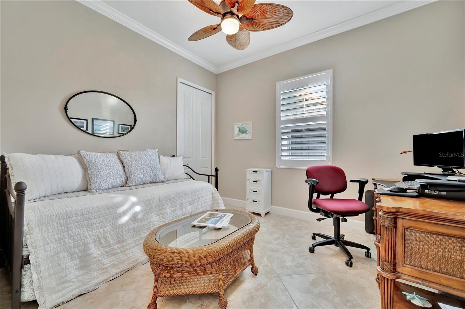 Image 49 of 95 For 246 Sapphire Lake Drive 201