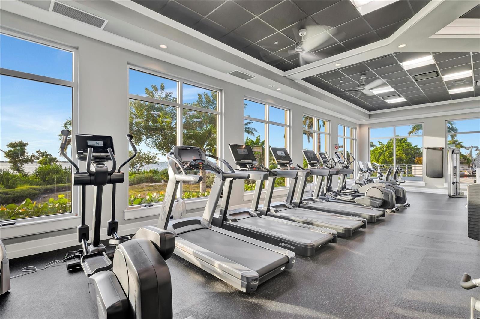 Image 66 of 95 For 246 Sapphire Lake Drive 201