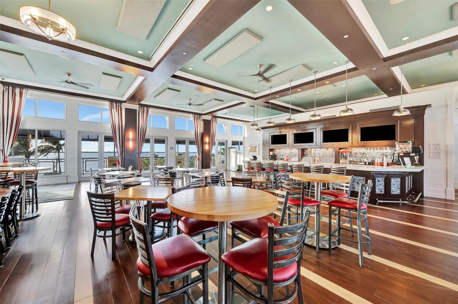 Image 70 of 95 For 246 Sapphire Lake Drive 201