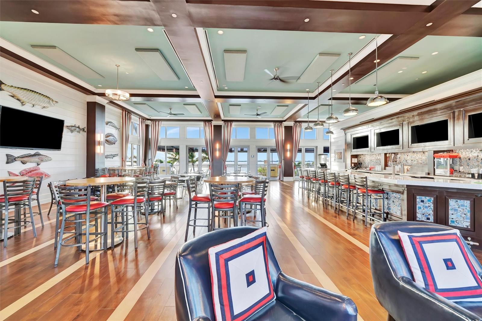 Image 71 of 95 For 246 Sapphire Lake Drive 201