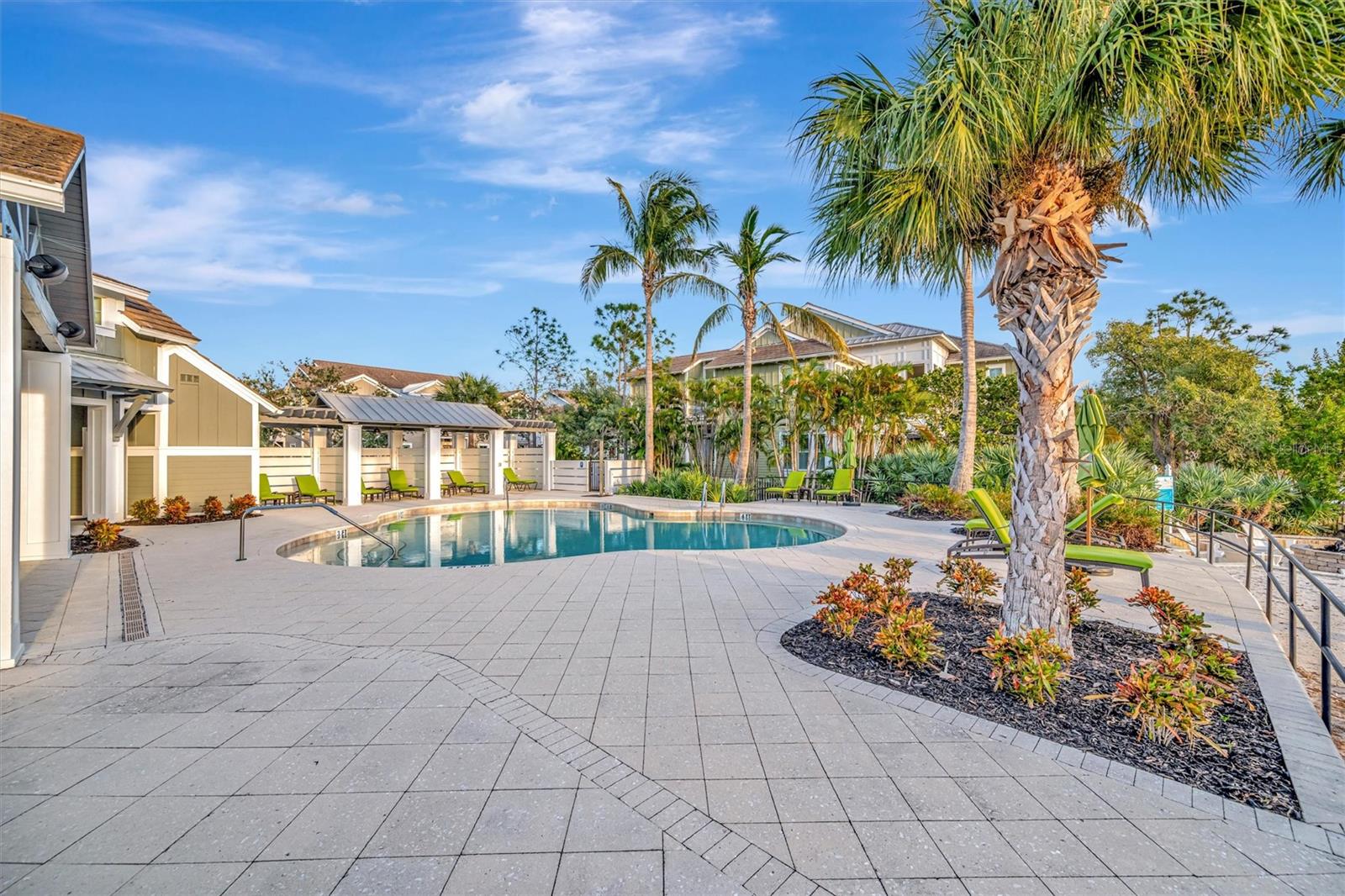 Image 77 of 95 For 246 Sapphire Lake Drive 201