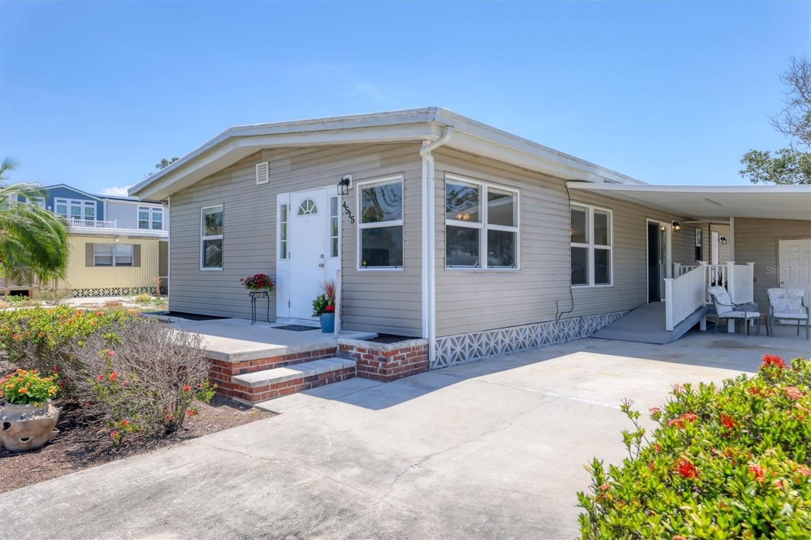 Image 5 of 39 For 4515 106th Street W