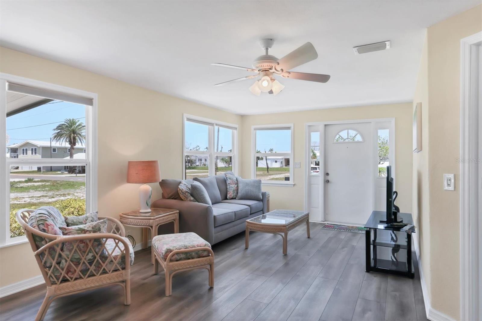 Image 7 of 39 For 4515 106th Street W