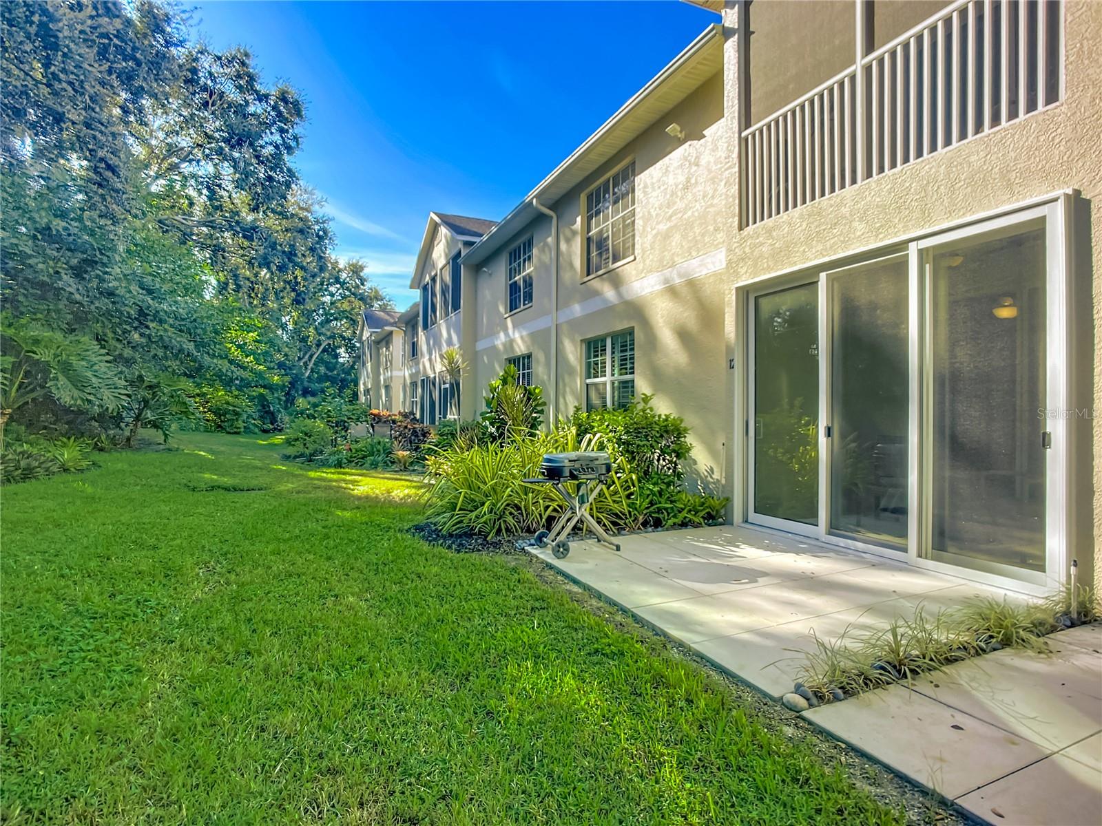 Image 31 of 45 For 8355 Glenrose Way 112