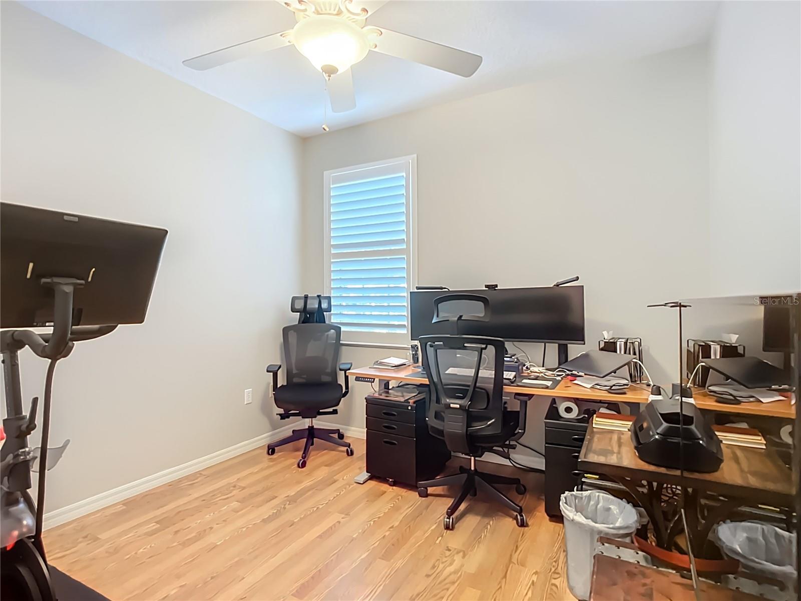 Image 7 of 45 For 8355 Glenrose Way 112