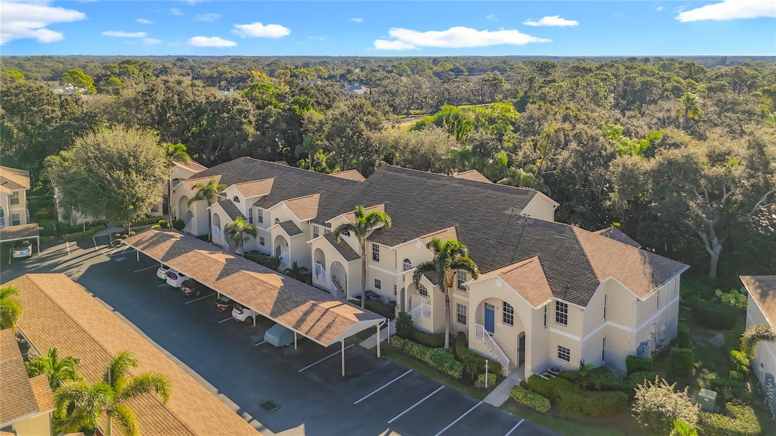 Image 11 of 52 For 4240 Breezeway Boulevard 325