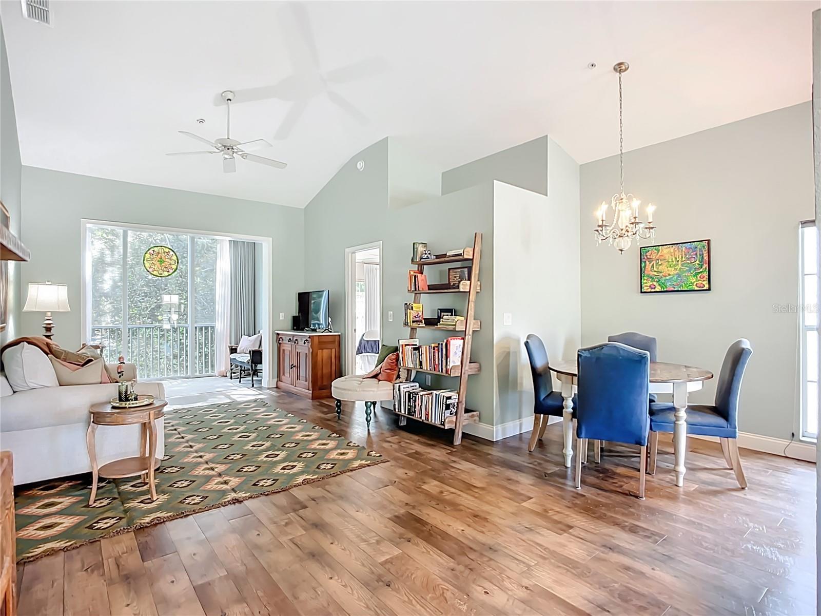 Image 14 of 52 For 4240 Breezeway Boulevard 325