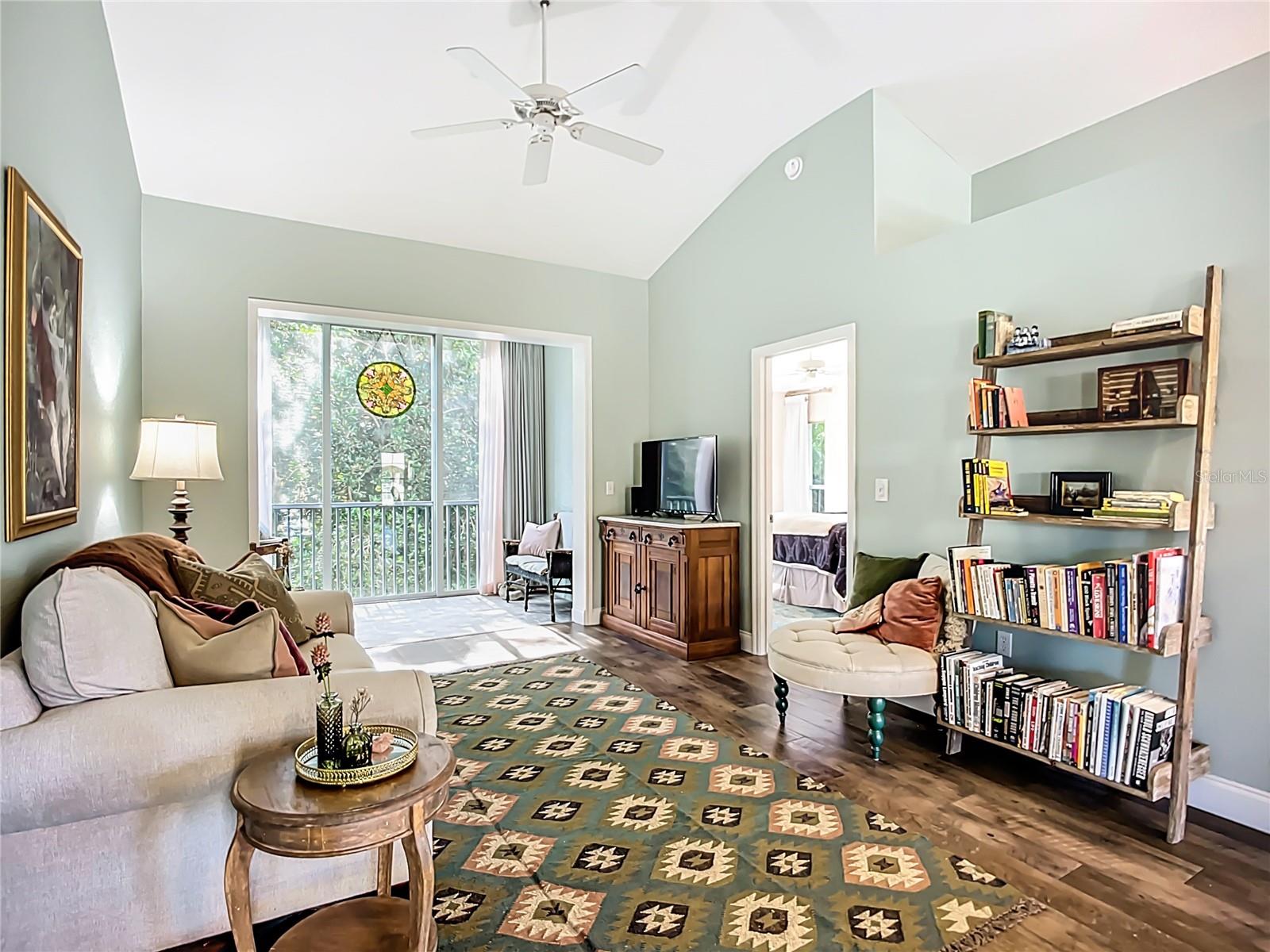 Image 17 of 52 For 4240 Breezeway Boulevard 325