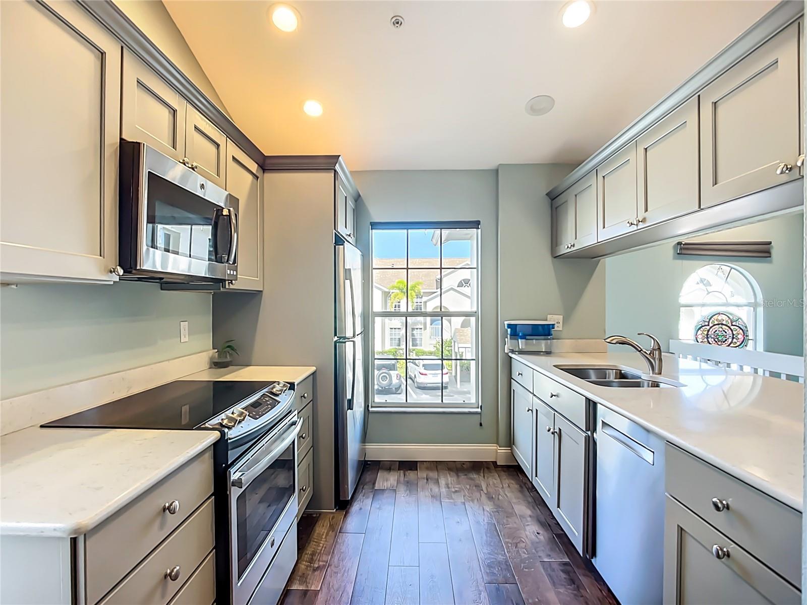 Image 2 of 52 For 4240 Breezeway Boulevard 325